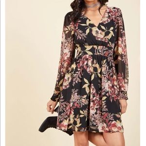 EUC floral dress, L